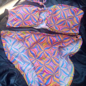 New No Boundaries Geometric Bikini